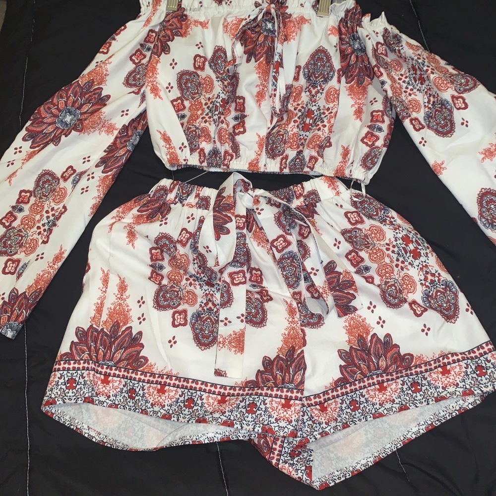 Two Piece Floral Ser
